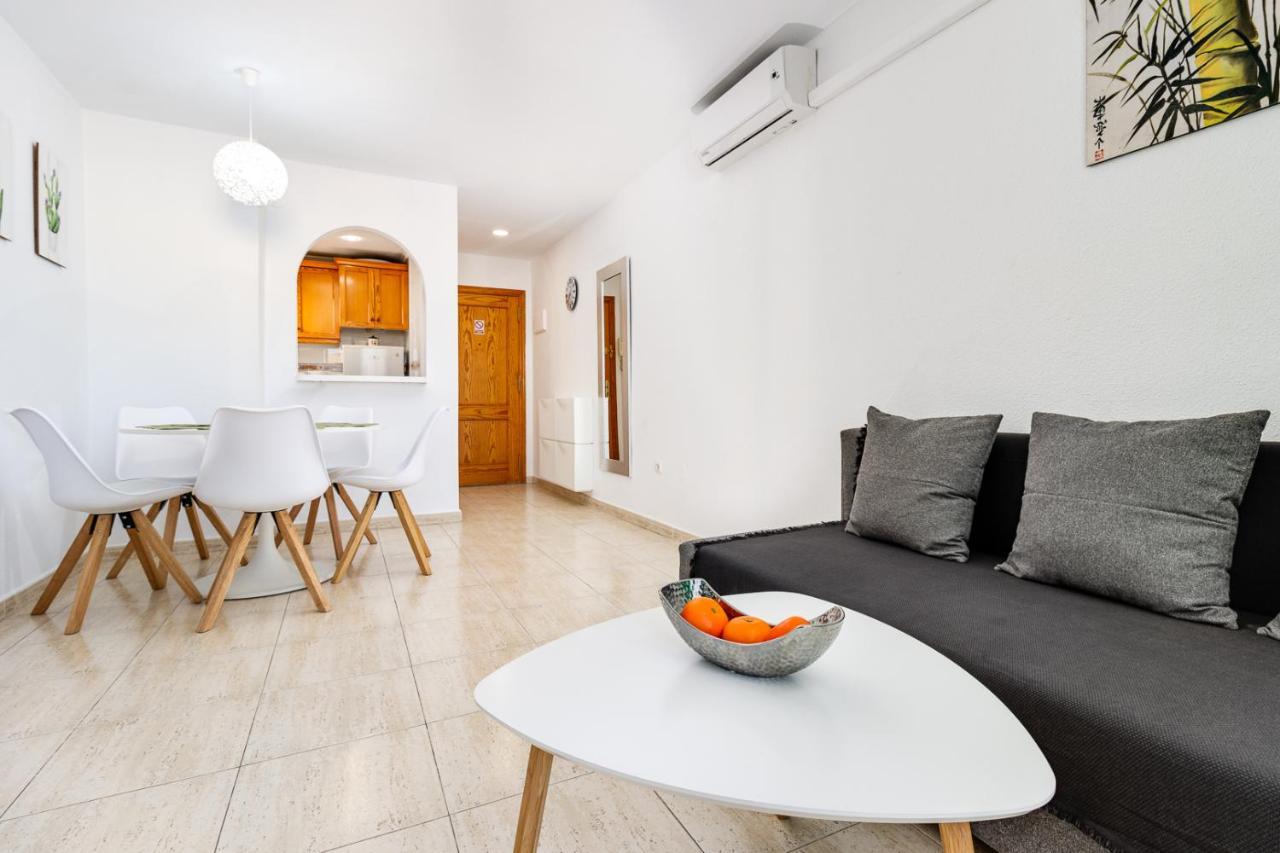 Ferienwohnung Casa Godisa Torrevieja Exterior foto