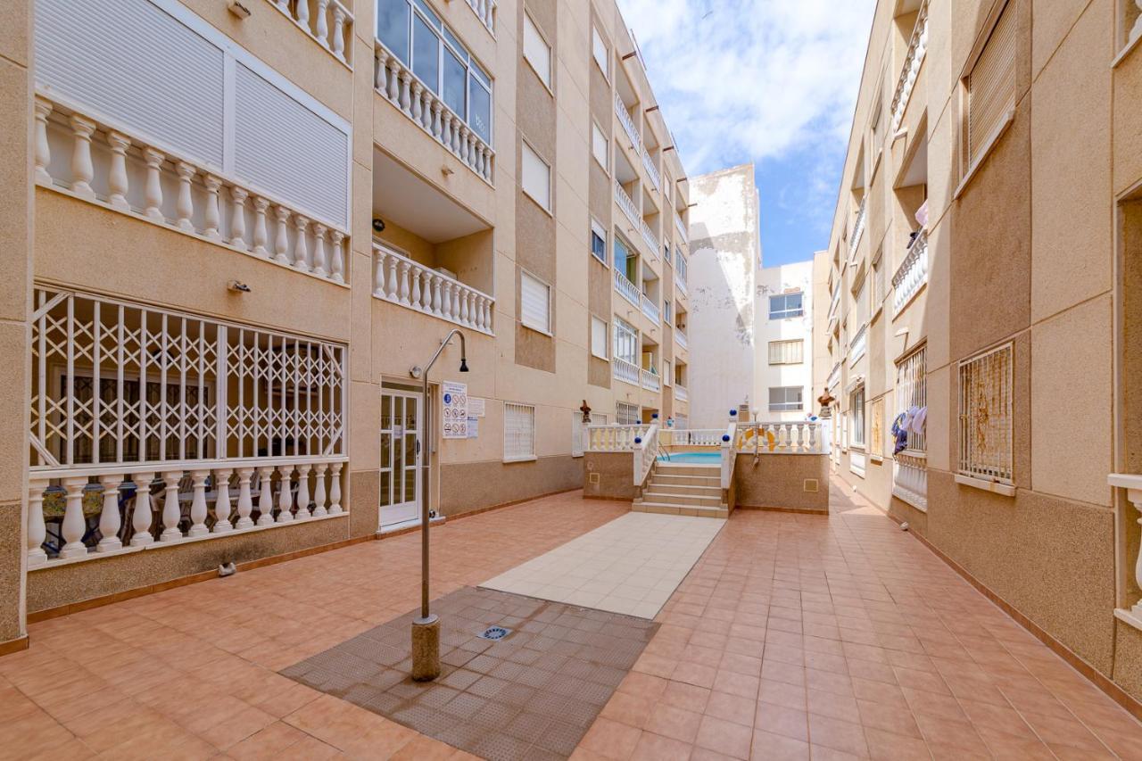 Ferienwohnung Casa Godisa Torrevieja Exterior foto