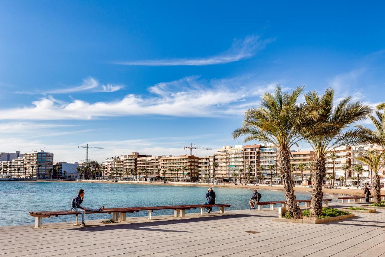 Ferienwohnung Casa Godisa Torrevieja Exterior foto