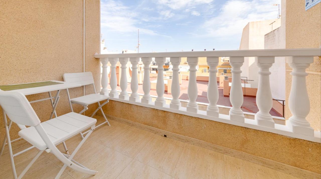 Ferienwohnung Casa Godisa Torrevieja Exterior foto